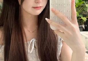 Habin夏彬 (하빈)毛衣写真精品合集更新，走进她的世界感受温暖的力量！.txt